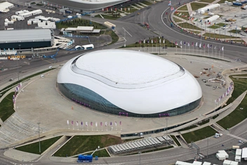 «Пицца за 800 — это перебор»: турист влюбился в сочинский Олимпийский парк, но понравилось ему не всё