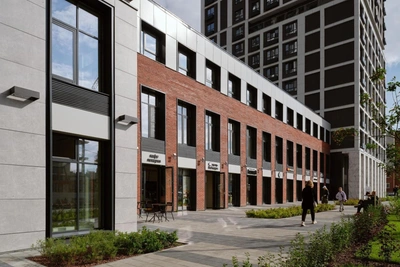 Park Stolit's Indoor Mall Allows Errands in Minus 30°C