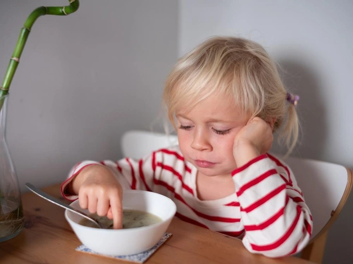 «Что ты будешь есть?»: почему детям до 5 лет вредно давать возможность выбора | Источник: Koldunov/Shutterstock/Fotodom.ru
