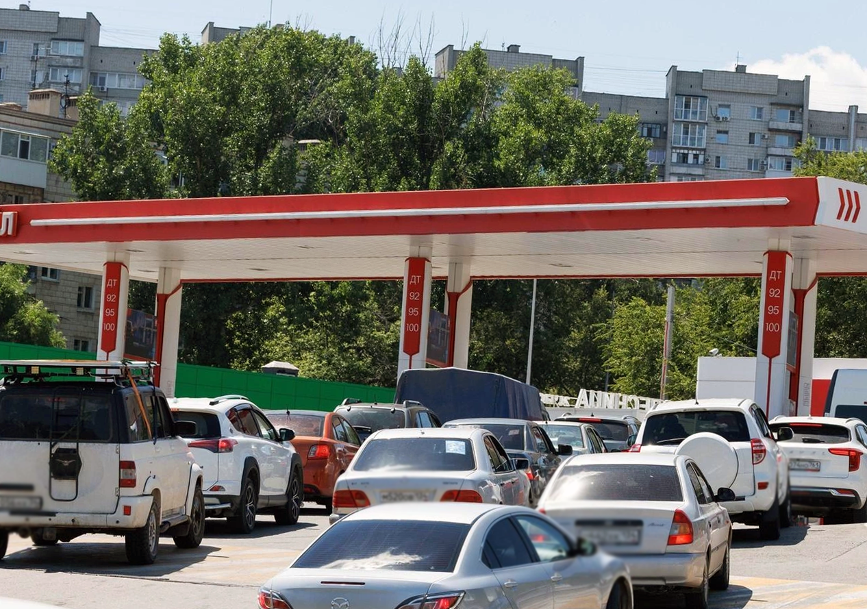 Сколько бензина не хватает в стране на самом деле — разбор
