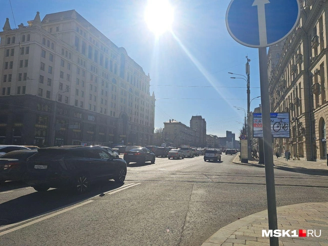 Центр Москвы сковали километровые пробки | Источник: Арина Майорова / MSK1.RU