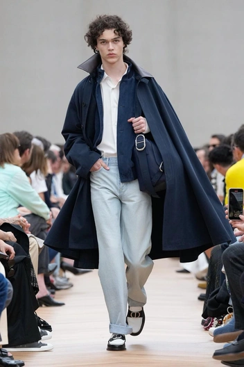 Первый показ Джонатана Андерсона для Dior — мужская коллекция SS/26