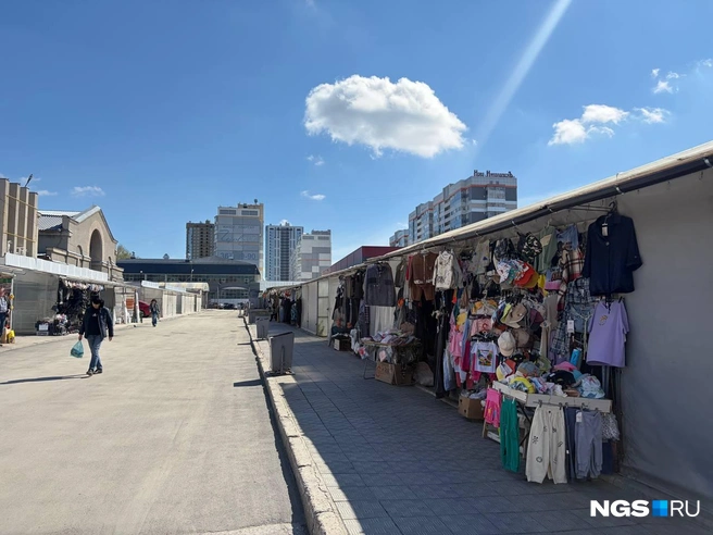 Большинство продавцов тут с 90-х годов | Источник: Настасья Медведева / NGS.RU
