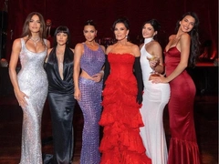 Как на самом деле развлекаются богатые и знаменитые: закулисье вечеринки Крис Дженнер в 47 фото