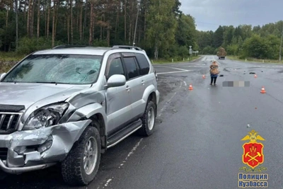 В Кузбассе внедорожник насмерть сбил пожилого мопедиста
