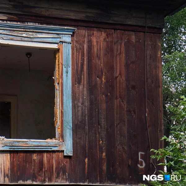 В нем жили несколько семей, всего — 37 человек | Источник: Валерия Киселева / NGS.RU