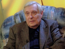 Олег Басилашвили о возрасте: «Моя семья — это то, что помогает находиться на плаву. 90 лет я не очень ощущаю»