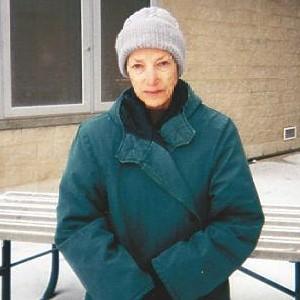 «Вышла на крыльцо, а он теплый и весь в крови»: русскую жену Людмилу Ильину обвинили в убийстве профессора в Канаде