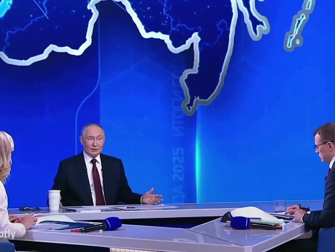 Владимир Путин выразил готовность посетить Новосибирскую область для открытия СКИФа. | Источник: rutube.ru
