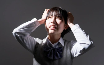 Бред, галлюцинации, тревога: в Японии помогли 17-летней пациентке с редкой формой менструального психоза