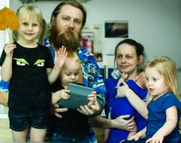 Тепляков пожаловался на безденежье: «30 тысяч в месяц — это очень мало и нечестно»