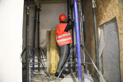 Мэр Воронежа показал фото с восстановления повреждённого дома