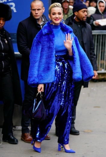 Кэти Перри в Нью-Йорке, 27 февраля | marieclaire.ru