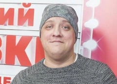 Жена Романа Попова, у которого случился рецидив рака мозга: «Опухоль давит на глазной нерв»