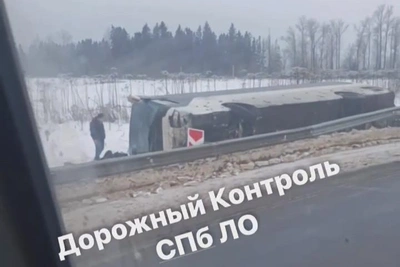 Пассажирский автобус перевернулся под Кингисеппом