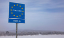 «Потом вернемся»: россияне придумали смешной (и грустный) способ прятать евро от финской таможни