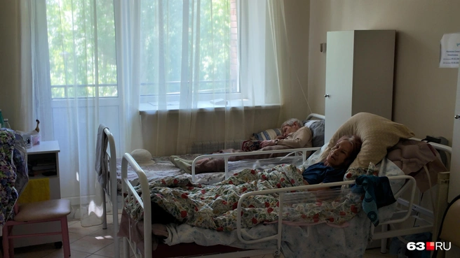 Почти половина постояльцев пансионата не ходят самостоятельно | Источник: Алексей Ногинский / 63.RU