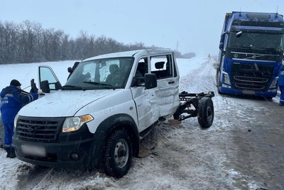 Шесть человек пострадали в трёх авариях под Волгоградом за час