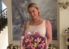 Анастасия Волочкова отказалась от 22 квартир в Астрахани