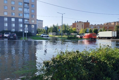 Славянка ушла под воду после ливня