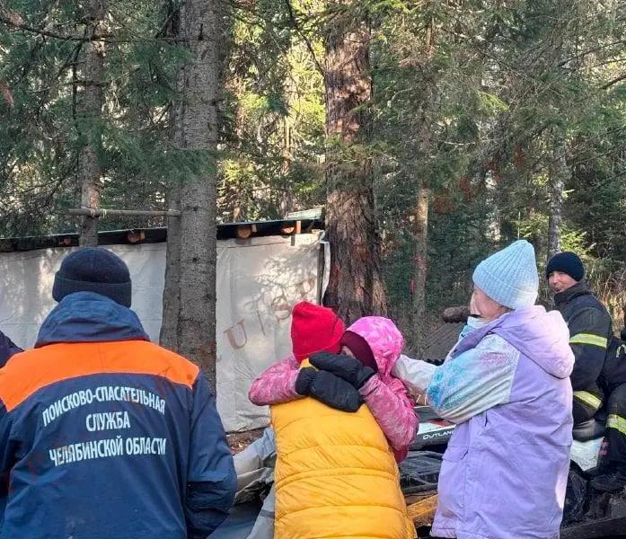 Пропавшую альпинистку Полину Захарову нашли: как она себя чувствует после 4 дней на горе без еды и воды | Источник: Поисково-спасательная служба Челябинской области