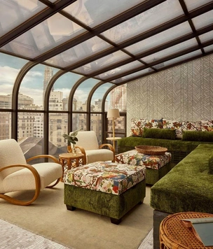 Пентхаус в Нью-Йорке: звездный потолок, индийское лето на стенах и ванная-грот