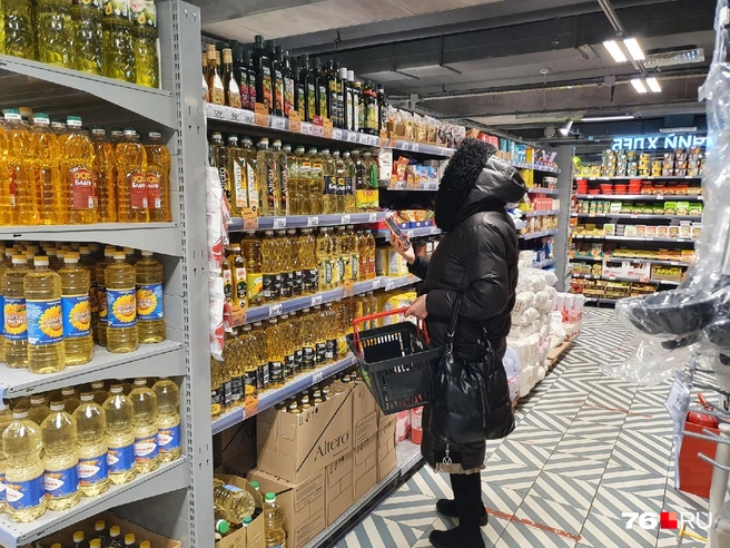 Мама говорит, что была в магазине, пока к ребенку приставал незнакомый мужчина | Источник: Александра Мамонтова