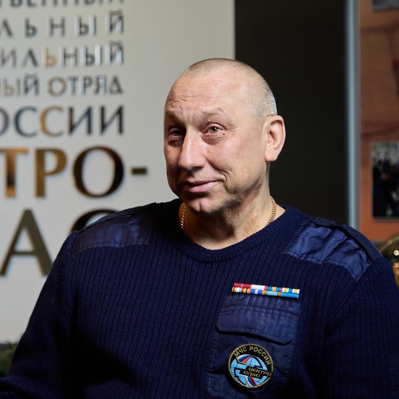 <p>Евгений Плотников</p>