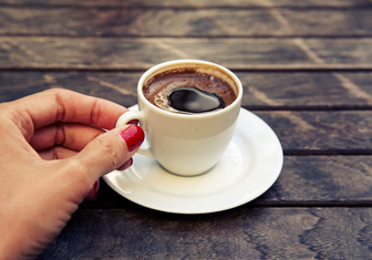 Ежедневное употребление кофе снижает риск рака кишечника