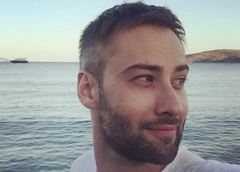 Дмитрий Шепелев наслаждается райским отдыхом с Платоном