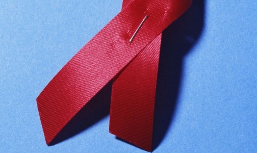 Смольный выделит НКО почти 5 млн рублей на профилактику ВИЧ