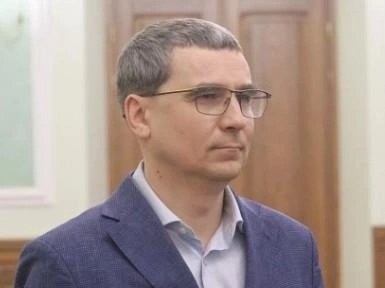 «Заставили уйти из дома и похитить 3 млн»: детали дела сына бизнесмена Андрея Капли, которого нашли с девушкой