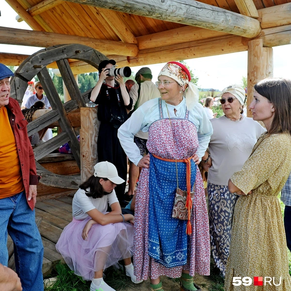 Александр Адольфович окружен заботой | Источник: Ирина Тропина / 59.RU