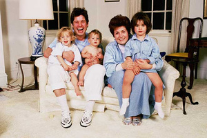 Kelly Osbourn, Ozzy Osbourne, Jack Osbourne, Sharon Osbourne and Amme Osbourne Келли Осборн, Эйми Осборн, Оззи Осборн, Джек Осборн, Шэрон Осборн