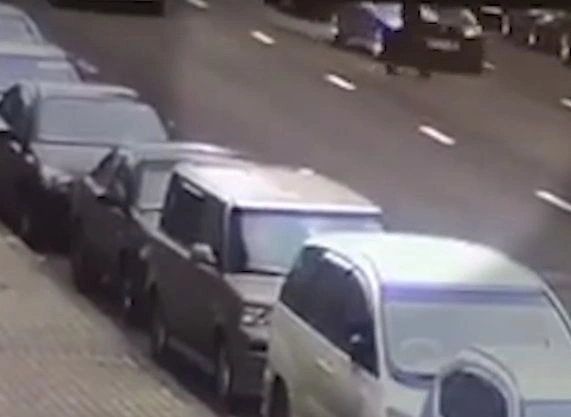 В Москве пенсионерка погибла после наезда сразу двух авто (видео) | ya62.ru