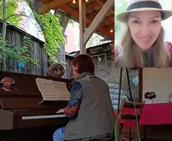 Не все жители остались довольны таким подарком | Источник: pianoekb / Vk.com