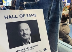 Адриано Голдшмид, «крестный отец денима», умер от рака