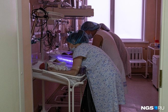 Мальчиков в июле родилось больше, чем девочек | Источник: Александр Ощепков / NGS.RU