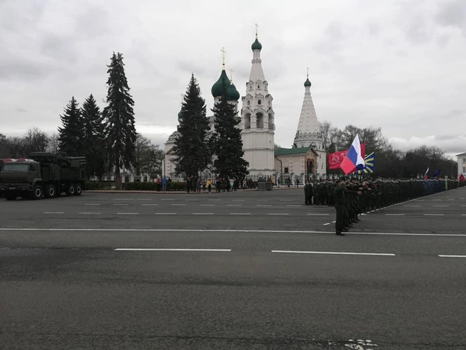 Строевая подготовка | Источник: Дмитрий Цапук / Facebook.com