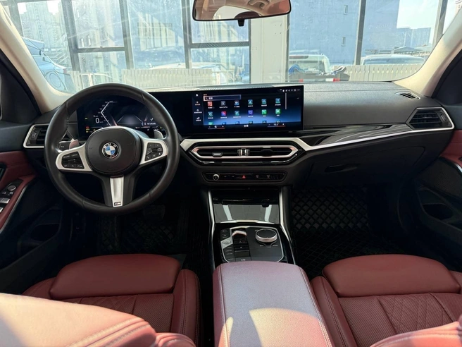 BMW 320Li: 2023 год, задний привод и двухлитровый турбодвигатель мощностью 156&nbsp;л.&nbsp;с., пробег 23&nbsp;000&nbsp;км&nbsp;— цена под ключ от 3&nbsp;230&nbsp;000 рублей | Источник: CarexKorea