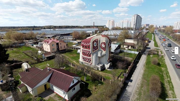 Самые необычные дома Москвы — от дома-яйца до дома с голубями