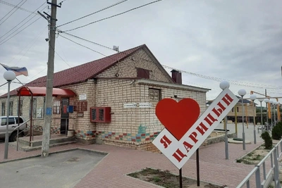 «Это коррупция»: жители Царицына просят воду в 30-градусную жару