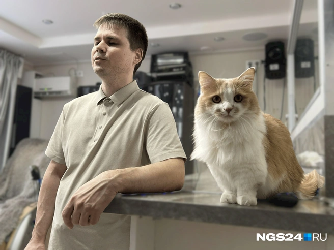 Сергей и Досик у себя дома | Источник: Алексей Тайганавт / NGS24.RU