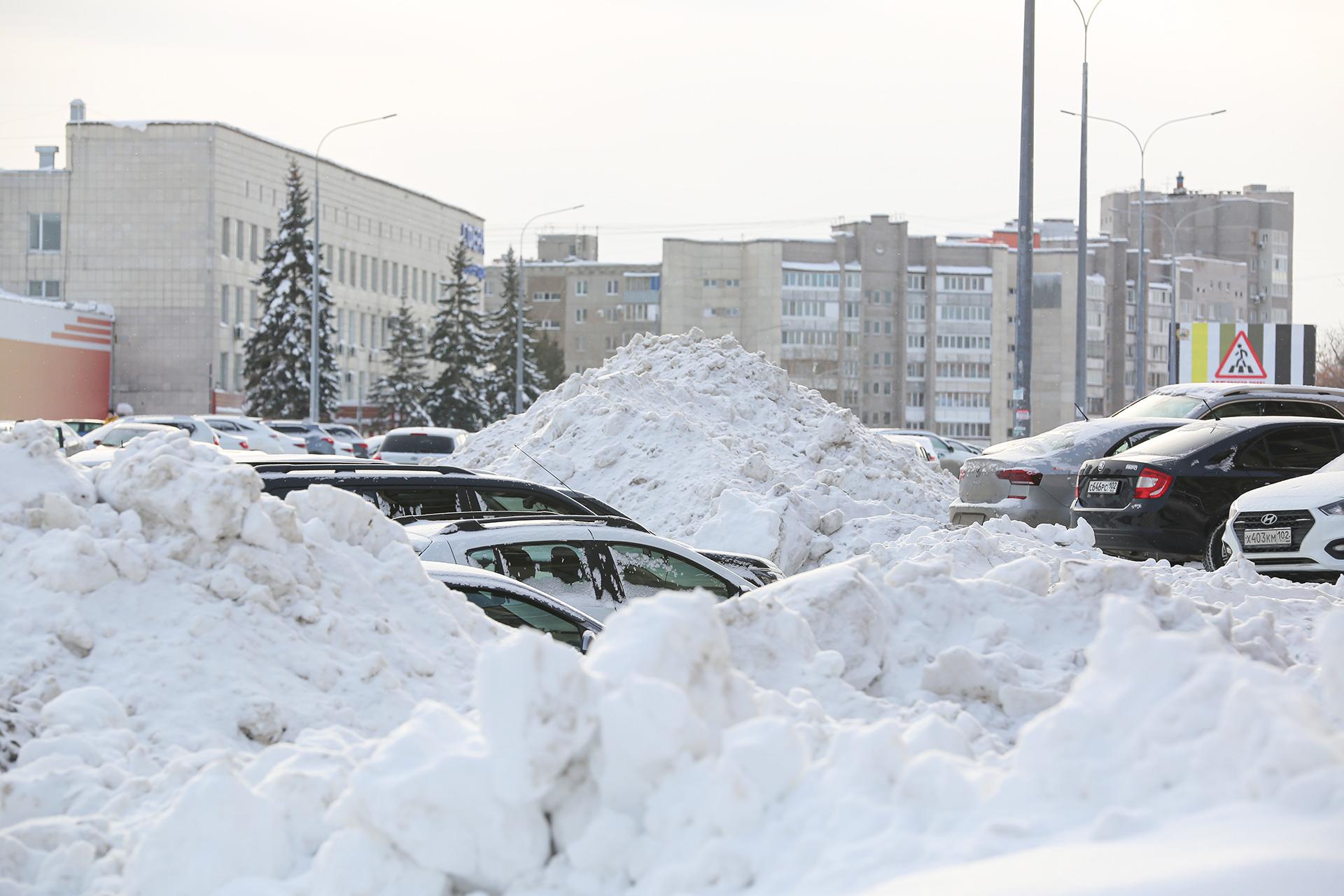 Уфа переснежная: узнали, где в городе чаще и реже всего жалуются на уборку снега