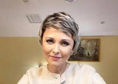 «Пока только нити и инъекции»: Дарья Повереннова ответила хейтерам на вопросы о пластике