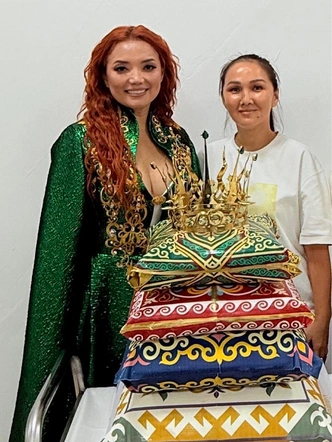 Аделина Батыр и Нуршат Акбергенова | Источник: Соцсети