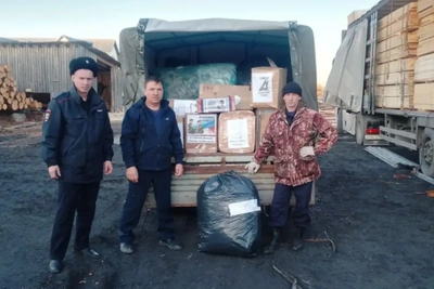 В Мантурово собрали и отправили гуманитарную колонну на фронт