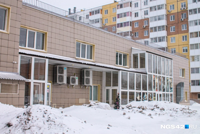 Под строением располагается подземный паркинг | Источник: Елена Гуськова / NGS42.RU