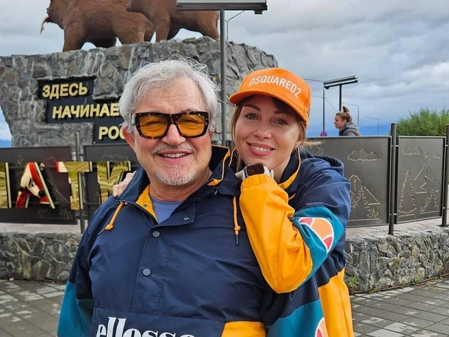 Суд в Подмосковье официально расторг брак телеведущего и его жены | Источник: ПОЛИНА ДИБРОВА / T.me