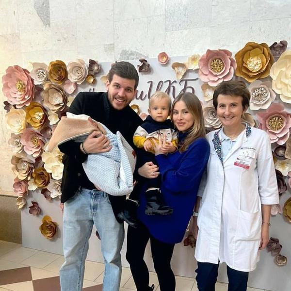 Сестра Таты Бондарчук выходит замуж за хоккеиста «Салавата Юлаева» Матвея Гуськова